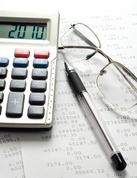 Toll és számológép, szemüveg — Stock Fotó