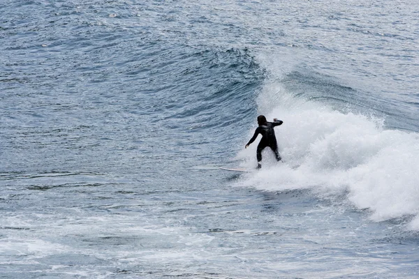 夏のスポーツ サーフィン — ストック写真