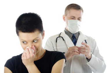 hapşırma kız ve doktor