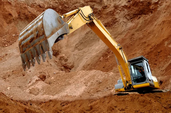 Excavator loader in sandpit — Stock Photo, Image