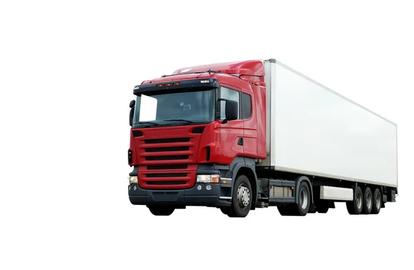 Rode vrachtwagen met witte aanhangwagen over blauwe s — Stockfoto