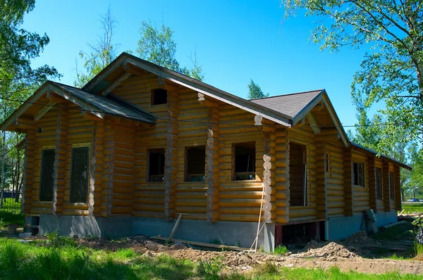 Dřevěný dům stavba — Stock fotografie