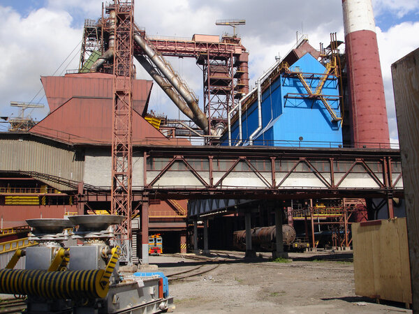 Metallurgical works with blast furnaces