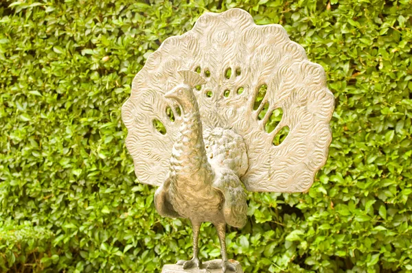 Bronzen vogel — Stockfoto