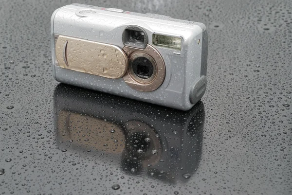 Stříbrný digitální fotoaparát — Stock fotografie