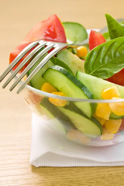 Salade en vork — Stockfoto