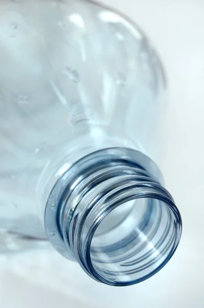 Kunststof blauwe fles — Stockfoto
