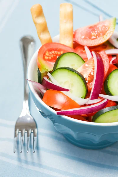 Salada com cebola — Fotografia de Stock