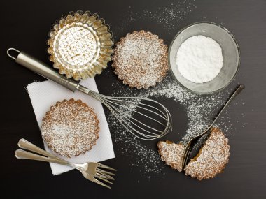 tatlı tart ve araçları