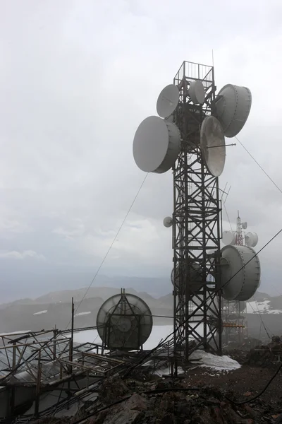 Telekommunikation in den Bergen — Stockfoto