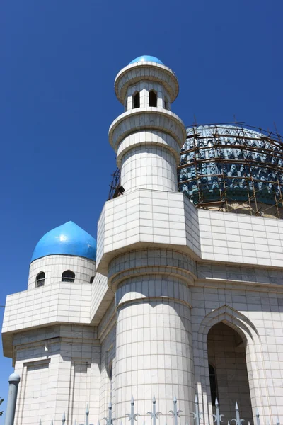 Moskee in almaty — Stockfoto