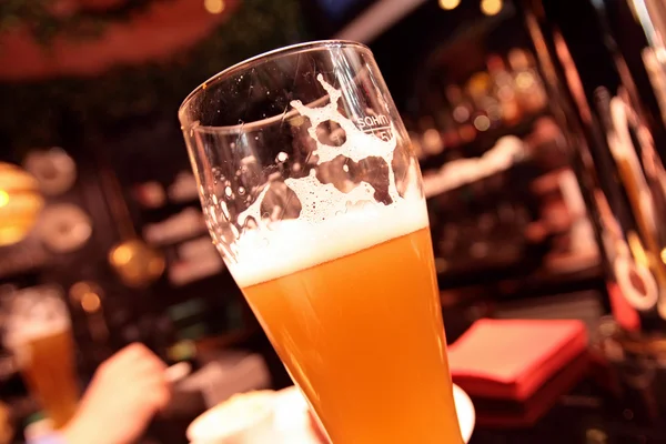 O copo de cerveja — Fotografia de Stock