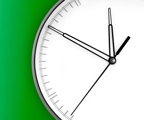 Nástěnné hodiny, izolovaných na zeleném pozadí — Stock fotografie