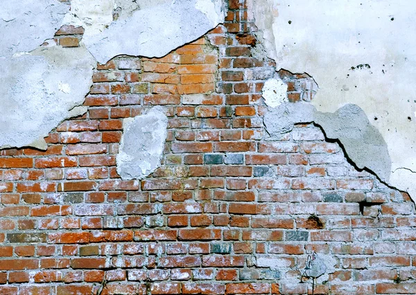Muro de ladrillo destruido —  Fotos de Stock