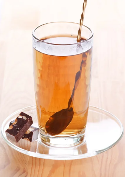 Chá com nougat de chocolate — Fotografia de Stock