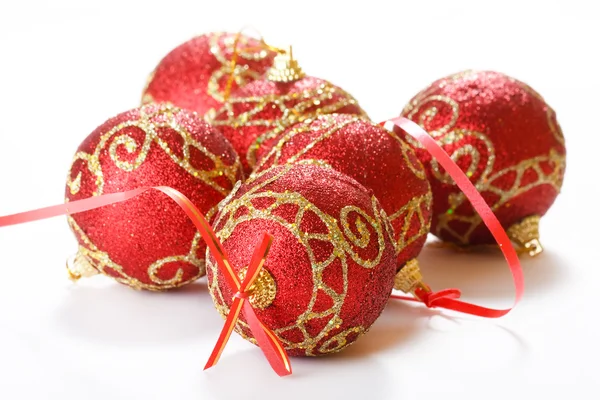 Bolas rojas de Navidad Imágenes De Stock Sin Royalties Gratis
