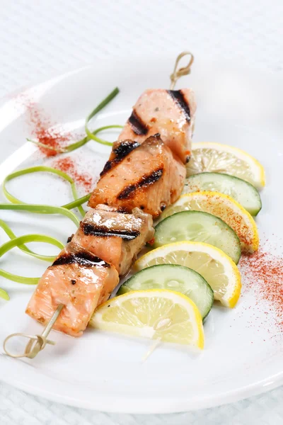 stock image Grilled salmon with lemon