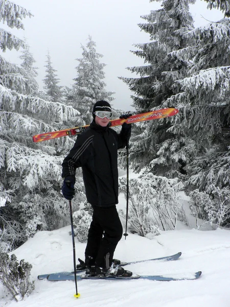 Ragazzo sciatore — Foto Stock
