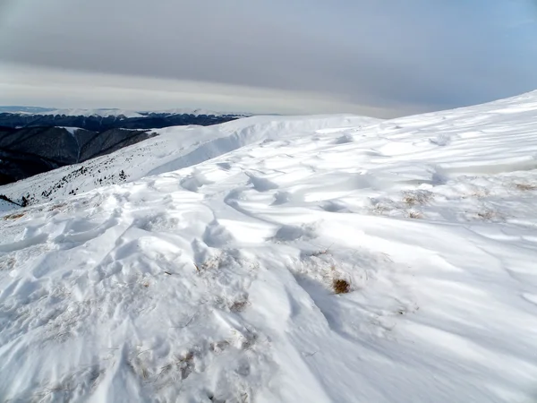Sněžné hory — Stock fotografie