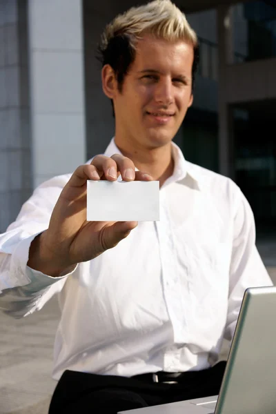 A kéz üres névjegykártya — Stock Fotó