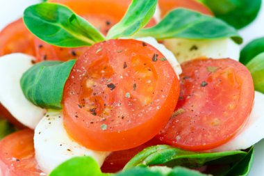 Caprese salatası