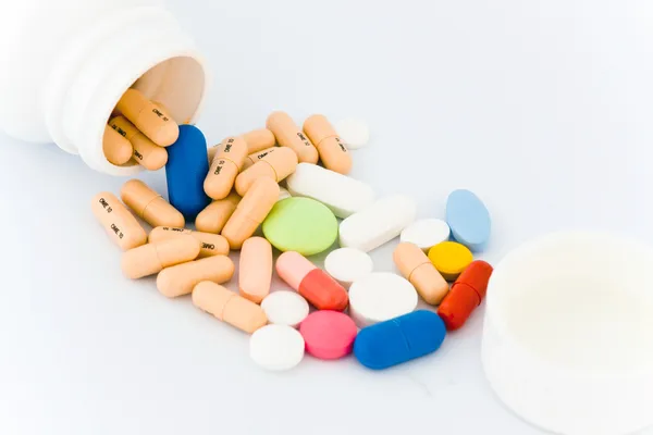 Sokszínű tabletták — Stock Fotó