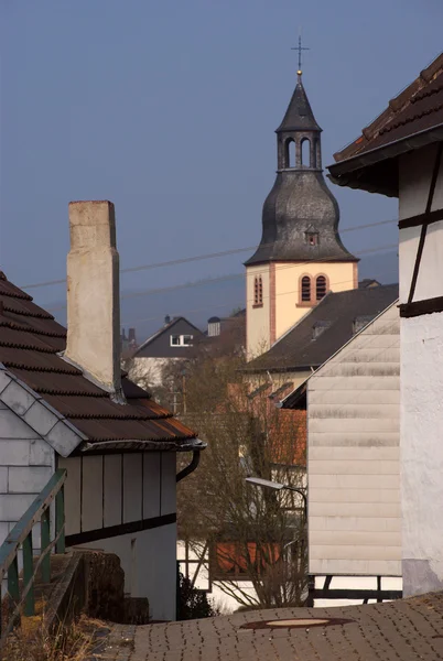 Belltower dans la vieille ville allemande — Photo