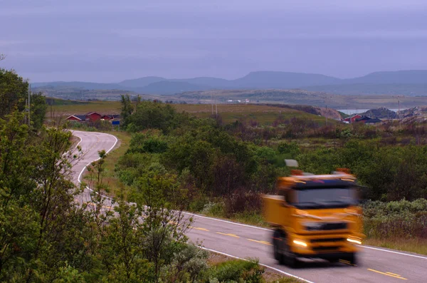 Auto-estrada no norte da Noruega — Fotografia de Stock
