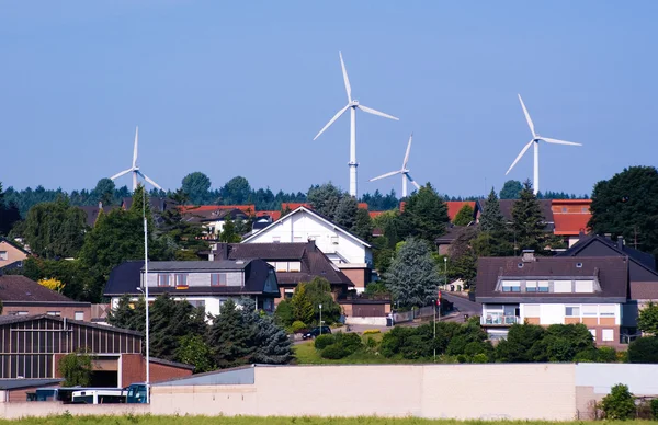 Väderkvarn generatorer i Tyskland Royaltyfria Stockfoton