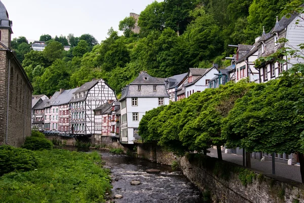 Eski Avrupa şehir. Monschau, Almanya — Stok fotoğraf