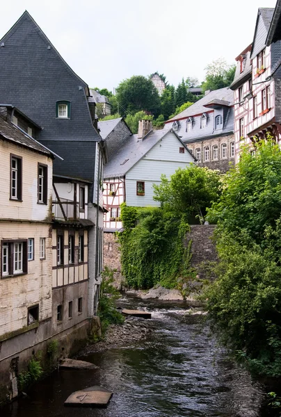 Vieille ville européenne. Monschau, Allemagne — Photo