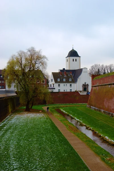 要塞とドイツユーリッヒ、ドイツの教会 — ストック写真