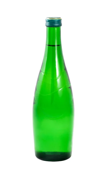 Uma garrafa de água sobre um fundo branco — Fotografia de Stock