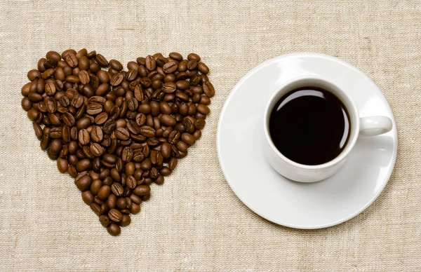 Αγαπούν τον καφέ. καρδιά και καφέ — Φωτογραφία Αρχείου