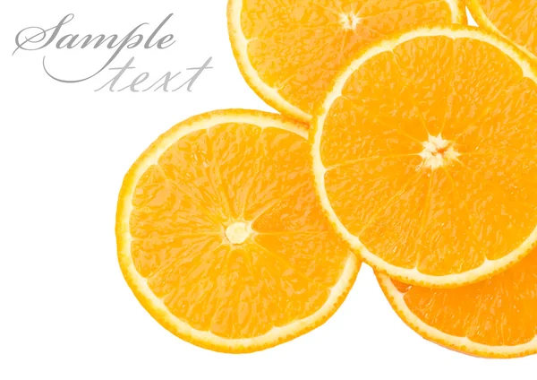 흰 배경에 얇게 썬 오렌지 — 스톡 사진