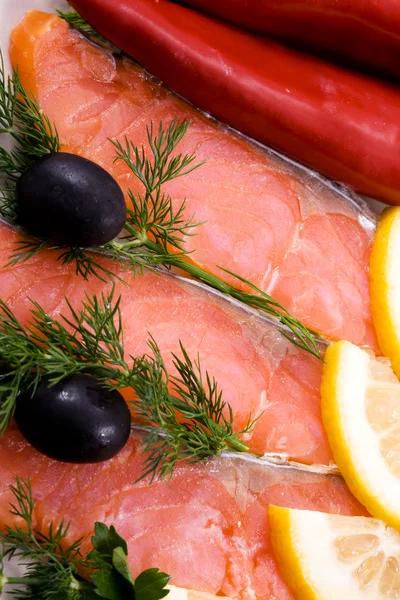 Piros hal paprika, a citrom, a kapros és a petrezselymes — Stock Fotó