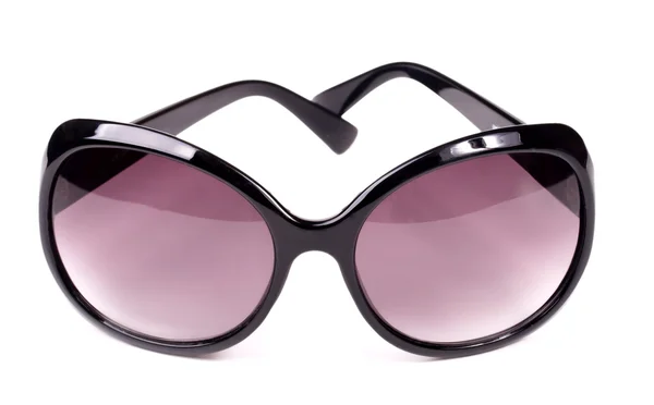 Солнечные очки на белом фоне — стоковое фото
