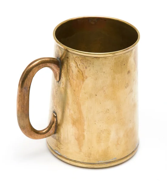 Vieux mug en laiton — Photo