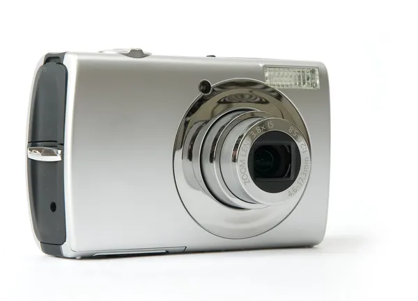 Μικρό μεταλλικό ψηφιακή φωτογραφική μηχανή — Φωτογραφία Αρχείου