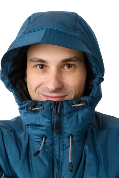 Молодой красивый мужчина в зимней одежде — стоковое фото