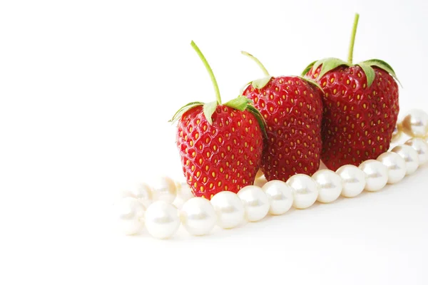 Strawberries And Pearl. — Stock Photo, Image