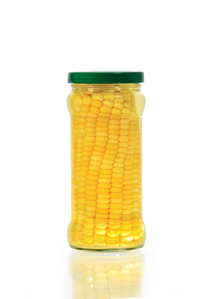 Стеклянная банка с кукурузой — стоковое фото