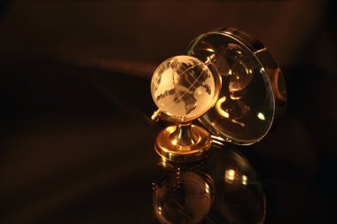 Küre ve Büyüteç camı