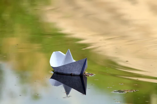 Paper Boat — Stock Photo, Image