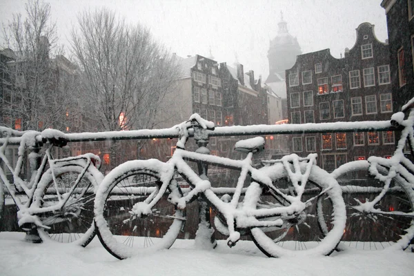 Amsterdam winter szene — Stockfoto