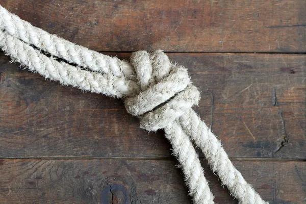 Верёвка с узлом — стоковое фото