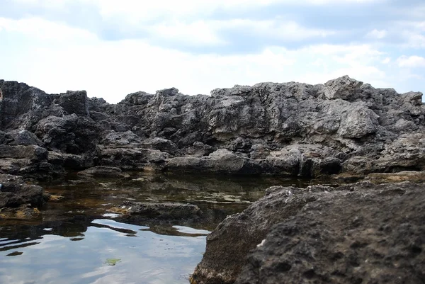 Baia rocciosa marina — Foto Stock