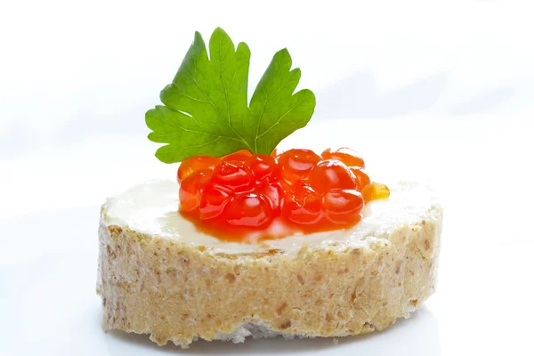 Roter Kaviar offenes Sandwich — Stockfoto