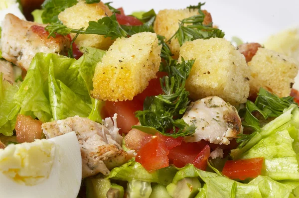 Fried chicken salad — Stock Photo, Image