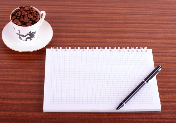 Ручка, ноутбук и кофе Лицензионные Стоковые Изображения